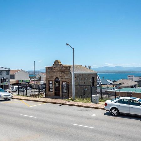 Bay Vista Guesthouse Mosselbaai Buitenkant foto